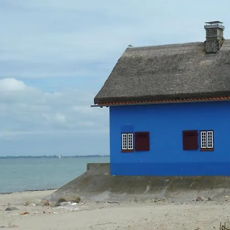 Strandhotel S33-213 3*